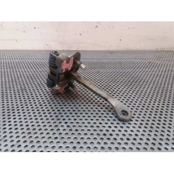 RETENEDOR PUERTA TRASERA IZQUIERDA 