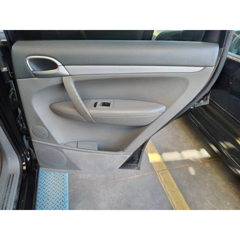 Recambio de guarnecido puerta trasera derecha para porsche cayenne (typ 9pa) básico referencia OEM IAM   