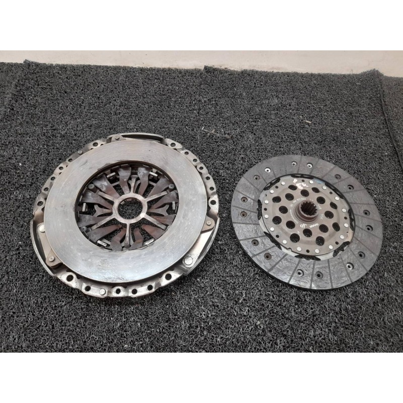Recambio de kit embrague para saab 9-5 berlina 2.2 tid linear referencia OEM IAM 12798904  LUK