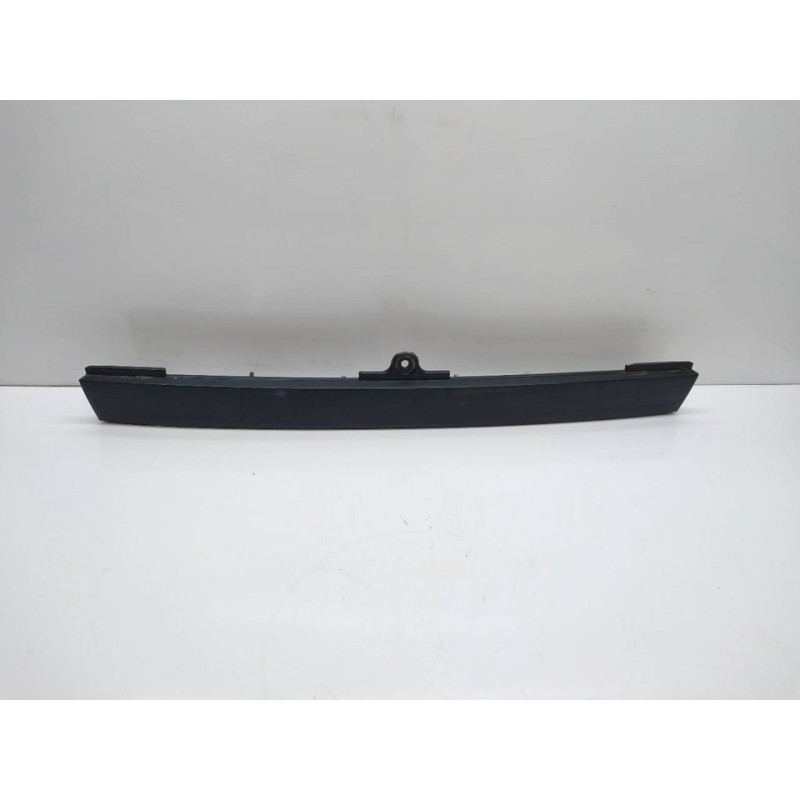 Recambio de molduras traseras para ssangyong rexton 270 xvt limited referencia OEM IAM 7149008022  