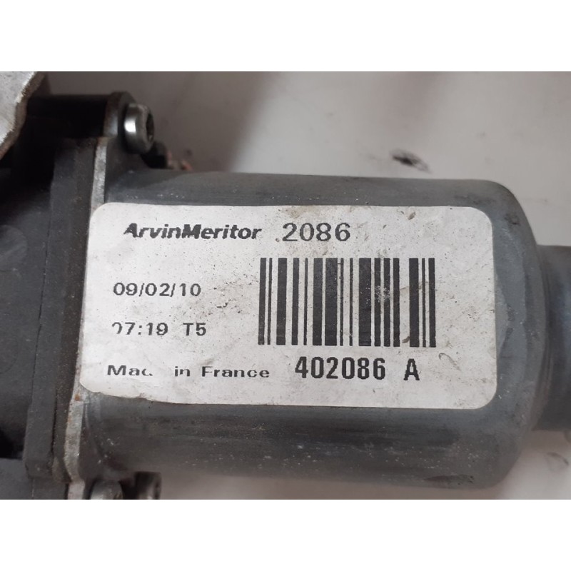Recambio de elevalunas delantero derecho para renault kangoo profesional referencia OEM IAM 402086A - Blanco 2