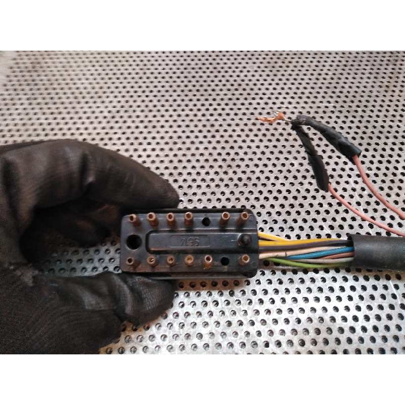 Recambio de mando limpia para mercedes-benz clase e (w124) berlina 2.5 diesel cat referencia OEM IAM 2