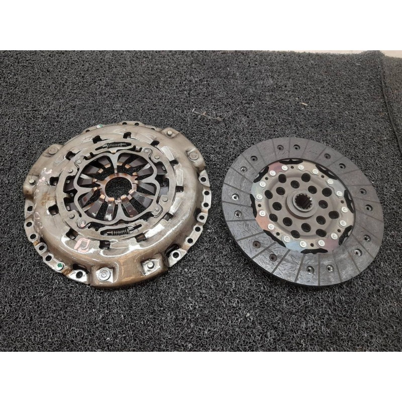 Recambio de kit embrague para saab 9-5 berlina 2.2 tid linear referencia OEM IAM 12798904  LUK 5