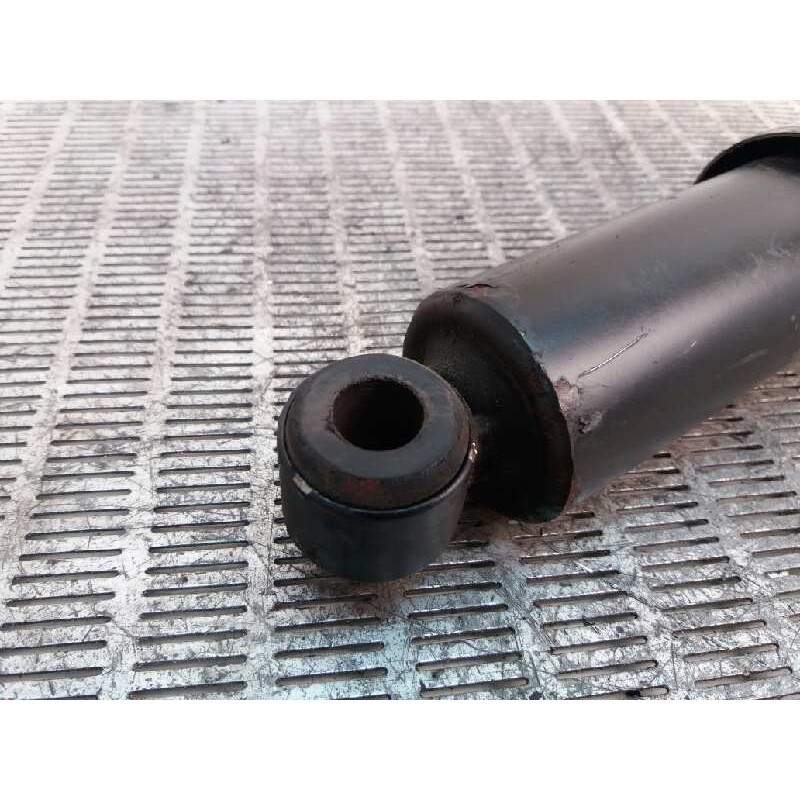 Recambio de amortiguador delantero derecho para nissan vanette (c 220) vanette furgoneta diesel referencia OEM IAM - Blanco 2