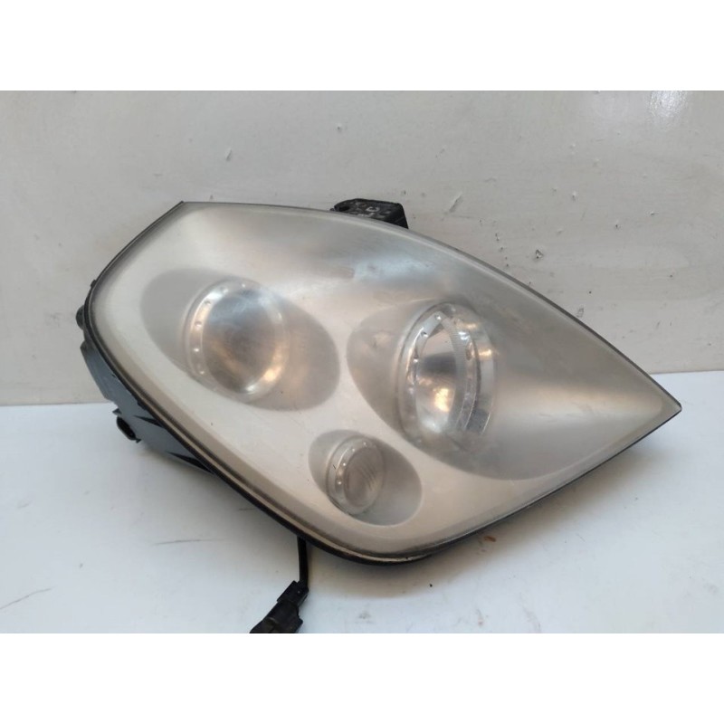 Recambio de faro derecho para ssangyong rexton rx 270 plus / 270 xdi plus referencia OEM IAM - Negro 3