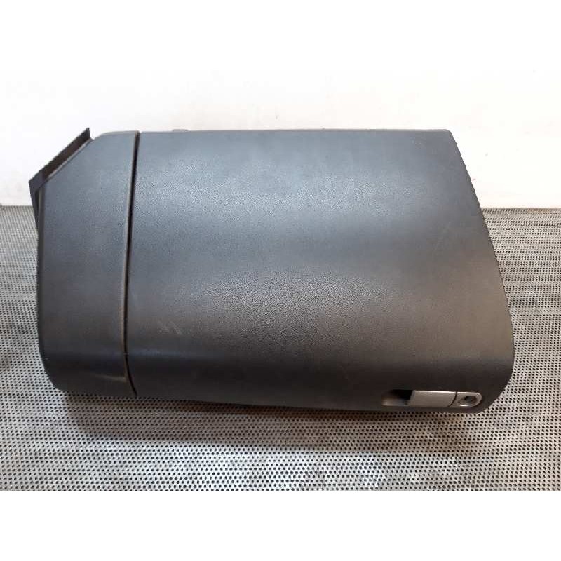 Recambio de guantera para mazda 3 berlina (bk) 1.6 crdt active referencia OEM IAM   