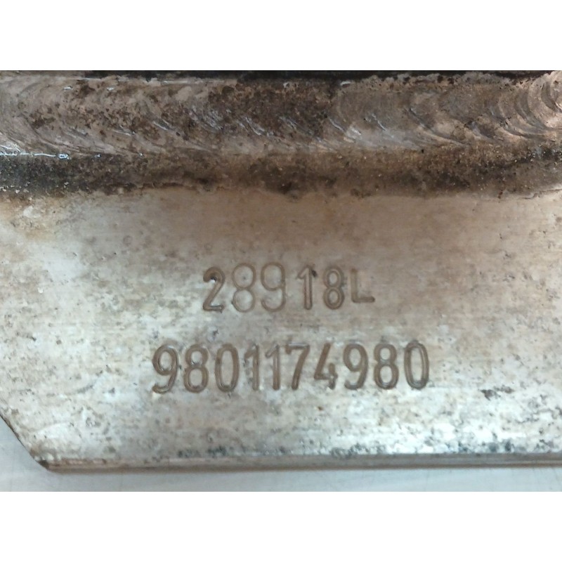 Recambio de refuerzo paragolpes trasero para citroën c4 cactus 1.2 thp 110 referencia OEM IAM 9801174980 - Gris 2