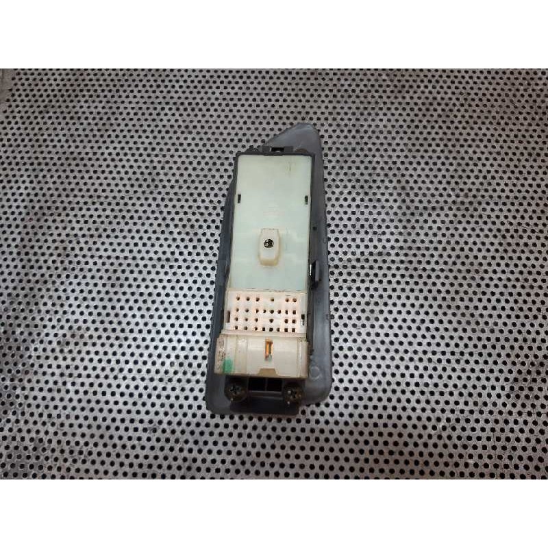 Recambio de mando elevalunas delantero izquierdo para nissan almera (n15) salsa referencia OEM IAM 2