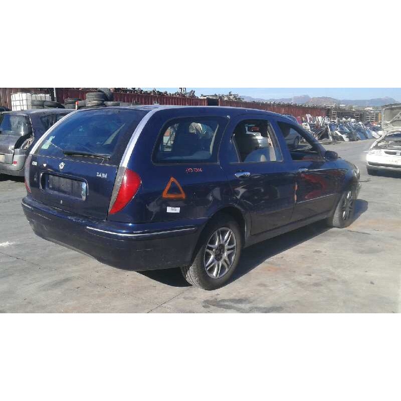 lancia lybra station wagon del año 2000