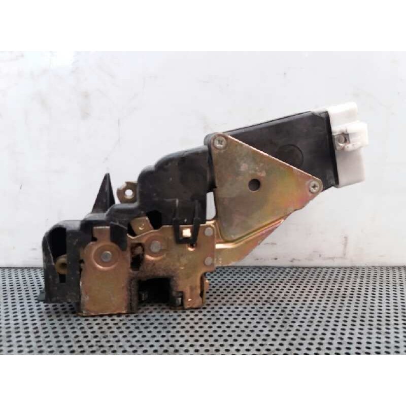 Recambio de cerradura puerta delantera izquierda para volvo s40 berlina td referencia OEM IAM 4