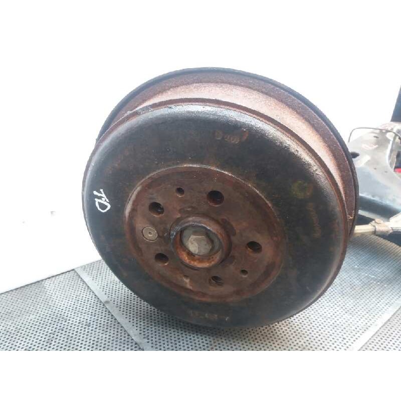 Recambio de mangueta trasera derecha para volkswagen caravelle 2.4d referencia OEM IAM - Blanco 2