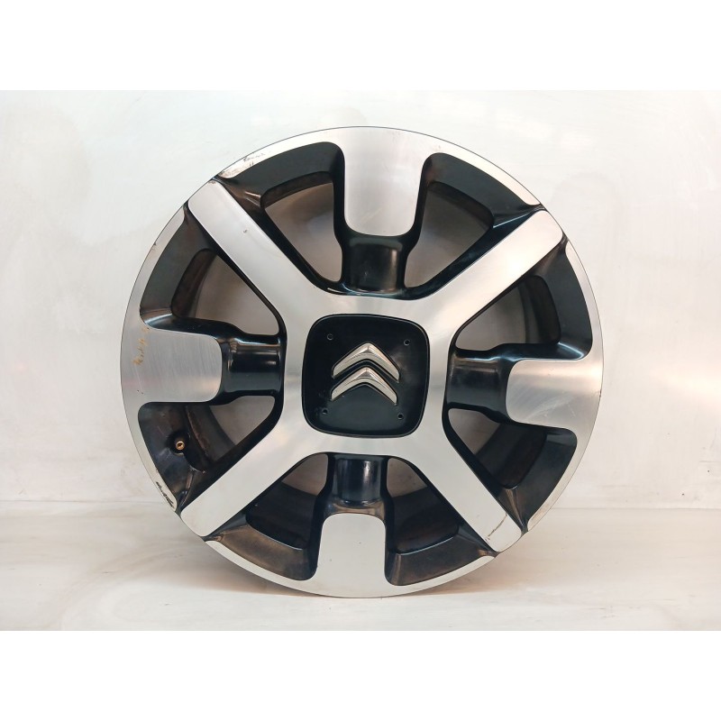 Recambio de llanta para citroën c4 cactus 1.2 thp 110 referencia OEM IAM 9800494077  