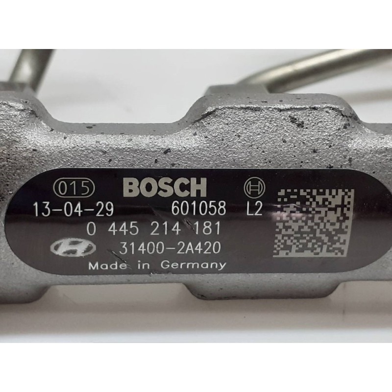 Recambio de rampa inyectora para kia sportage drive 4x2 referencia OEM IAM 0445214181  BOSCH 2