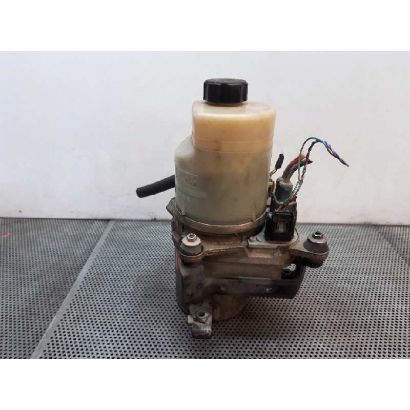 Recambio de bomba direccion para ford focus lim. (cb4) titanium referencia OEM IAM 4M513K514CC  