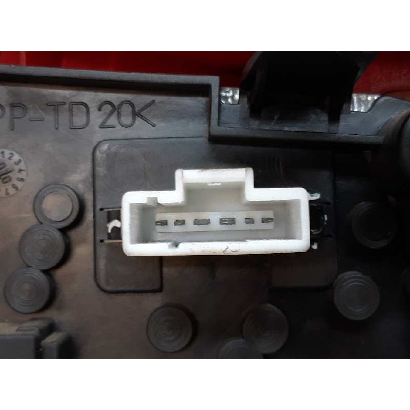 Recambio de piloto trasero derecho para peugeot 406 berlina (s1/s2) srdt referencia OEM IAM 2