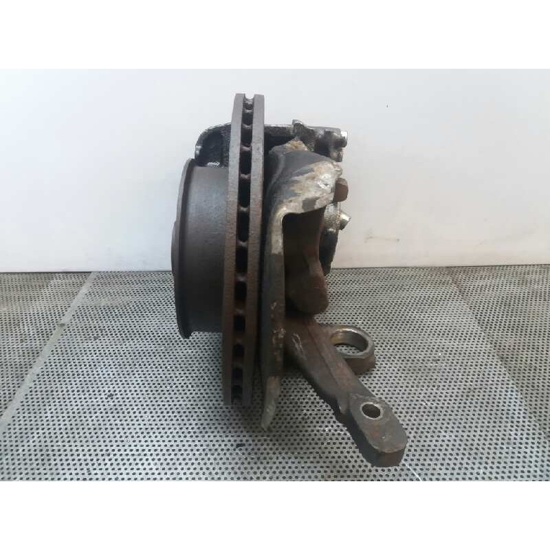 Recambio de mangueta delantera derecha para volkswagen caravelle 2.4d referencia OEM IAM - Blanco 4