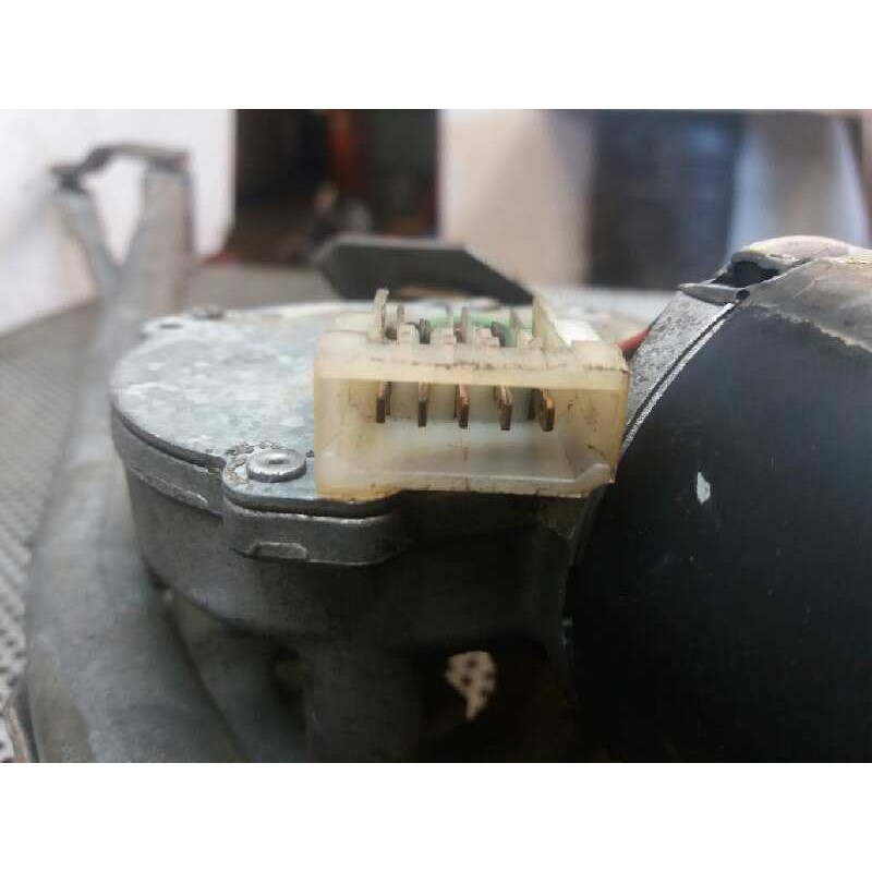 Recambio de motor limpia delantero para volkswagen caravelle 2.4d referencia OEM IAM - Blanco 5