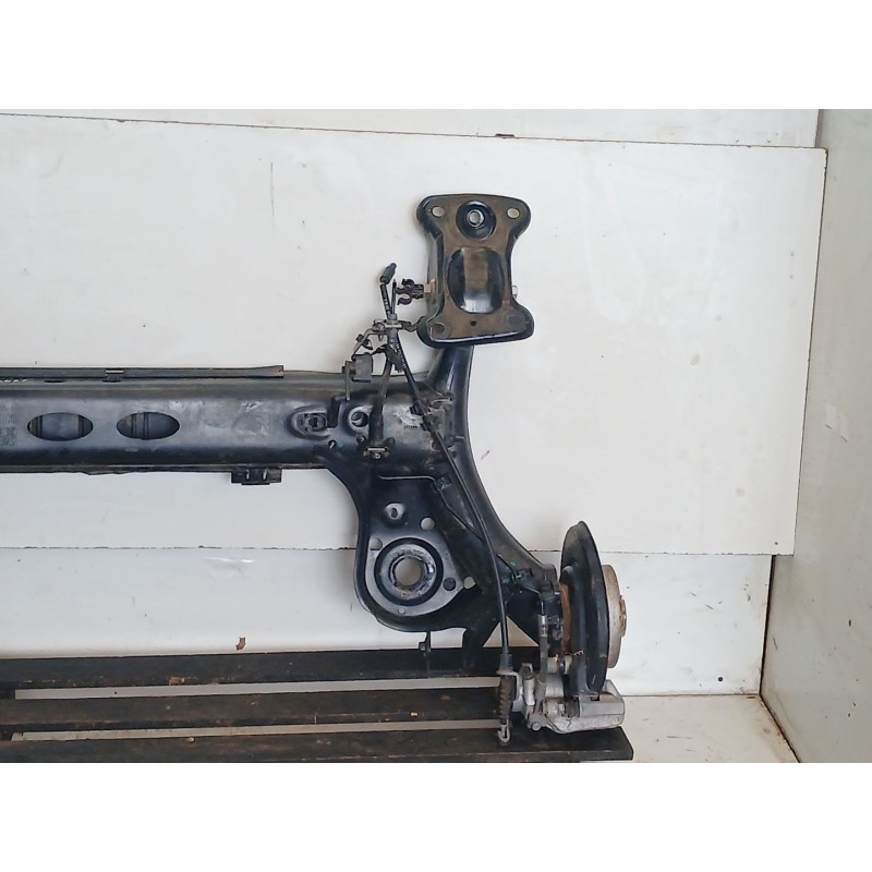 Recambio de puente trasero para seat arona (kj7, kjp) 1.0 tsi referencia OEM IAM - Rojo 3