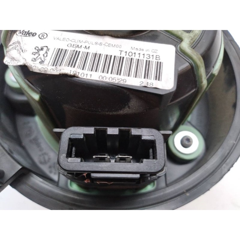 Recambio de motor calefaccion para citroën c4 lim. seduction referencia OEM IAM T1011131B  VALEO - Blanco 2
