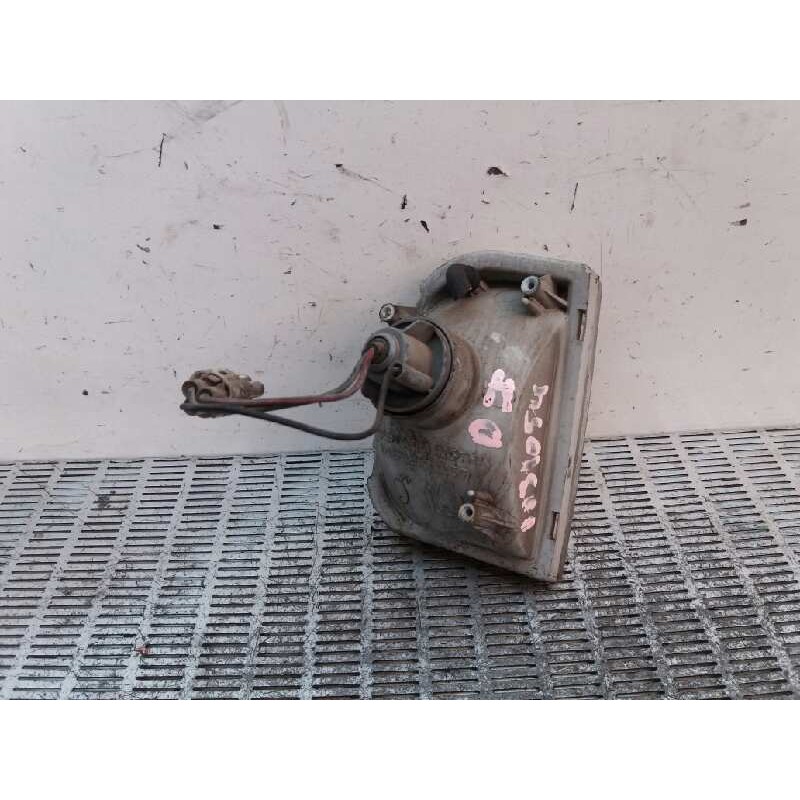 Recambio de piloto delantero izquierdo para geo tracker 1.6 referencia OEM IAM 2