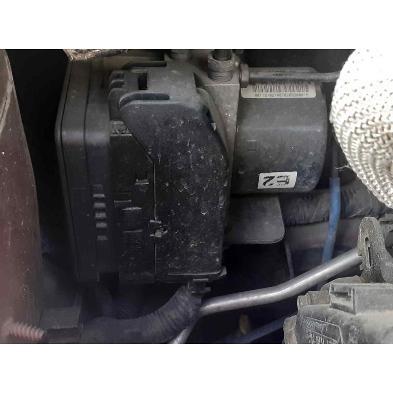 Recambio de abs para ford fiesta (cb1) titanium referencia OEM IAM 8V512C405AD  