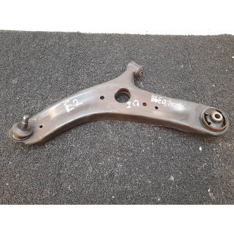 Recambio de brazo suspension inferior delantero izquierdo para hyundai ix20 gls comfort referencia OEM IAM - Blanco 3