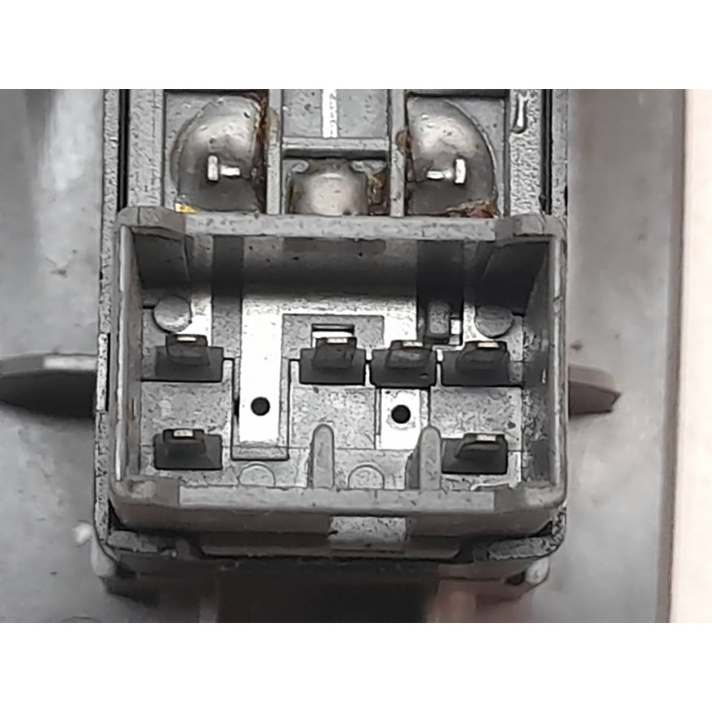 Recambio de mando elevalunas trasero derecho para daewoo lacetti 1.6 cat referencia OEM IAM 621W04790 - Verde 2