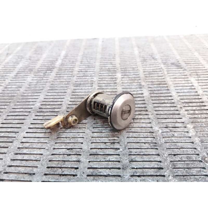 Recambio de bombin puerta lateral derecha para nissan vanette (c 220) vanette furgoneta diesel referencia OEM IAM   