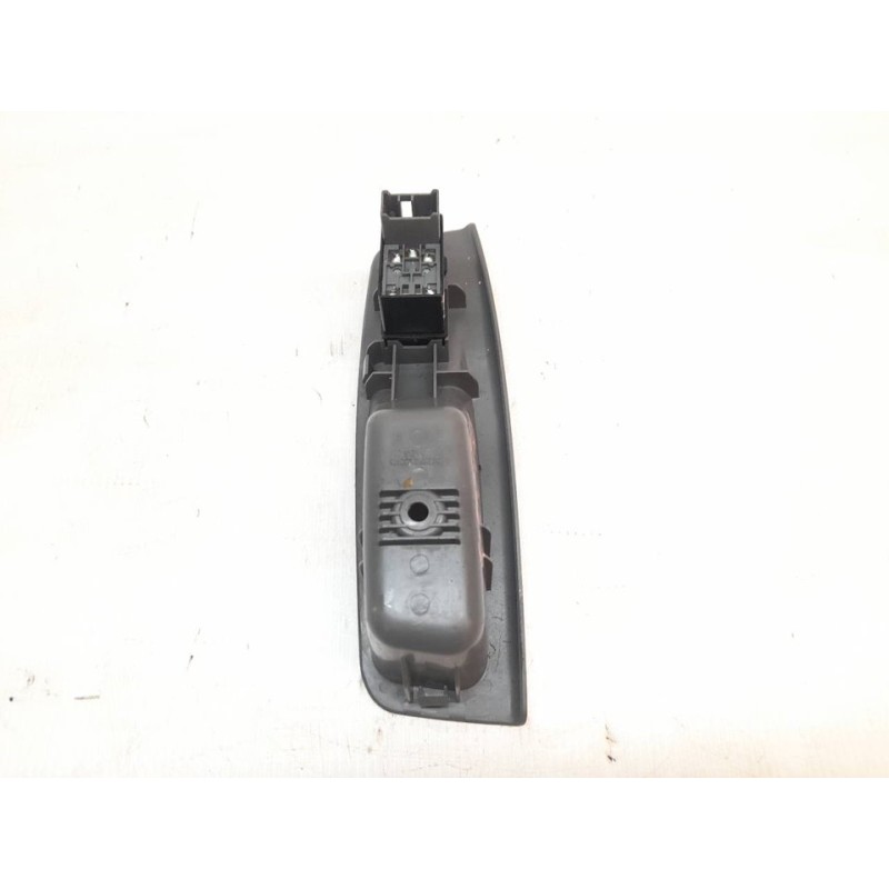 Recambio de mando elevalunas trasero derecho para daewoo lacetti 1.6 cat referencia OEM IAM 621W04790 - Verde 3