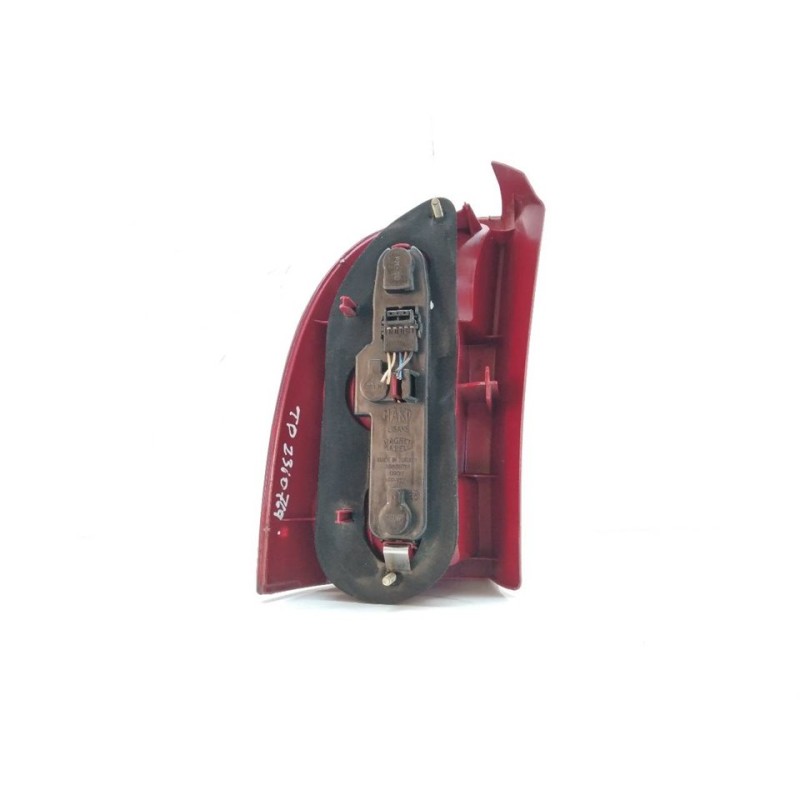 Recambio de piloto trasero derecho para renault megane i fase 2 gandtour (ka..) 1.9 dci century referencia OEM IAM 2