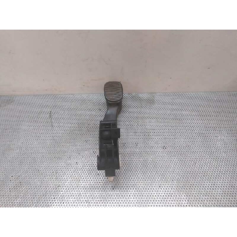 Recambio de pedal embrague para lancia ypsilon (101) 1.4 16v platino (10.2006) referencia OEM IAM 3808430036  