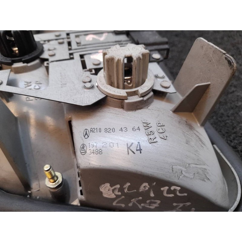Recambio de piloto trasero izquierdo para mercedes-benz clase e (w210) berlina 420 (210.072) referencia OEM IAM A2108204364 2