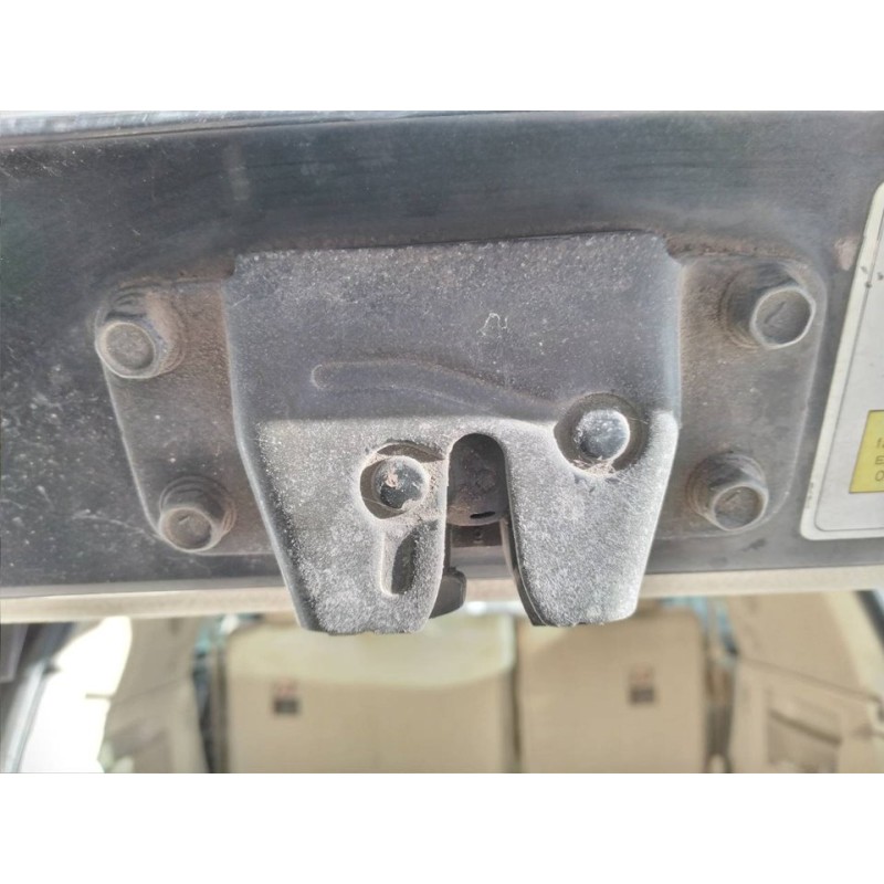 Recambio de cerradura maletero / porton para ssangyong rexton rx 270 plus / 270 xdi plus referencia OEM IAM   