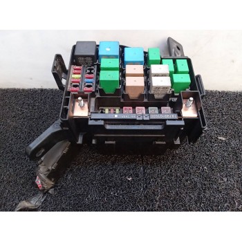 CAJA RELES / FUSIBLES 1301185009 1879001030 