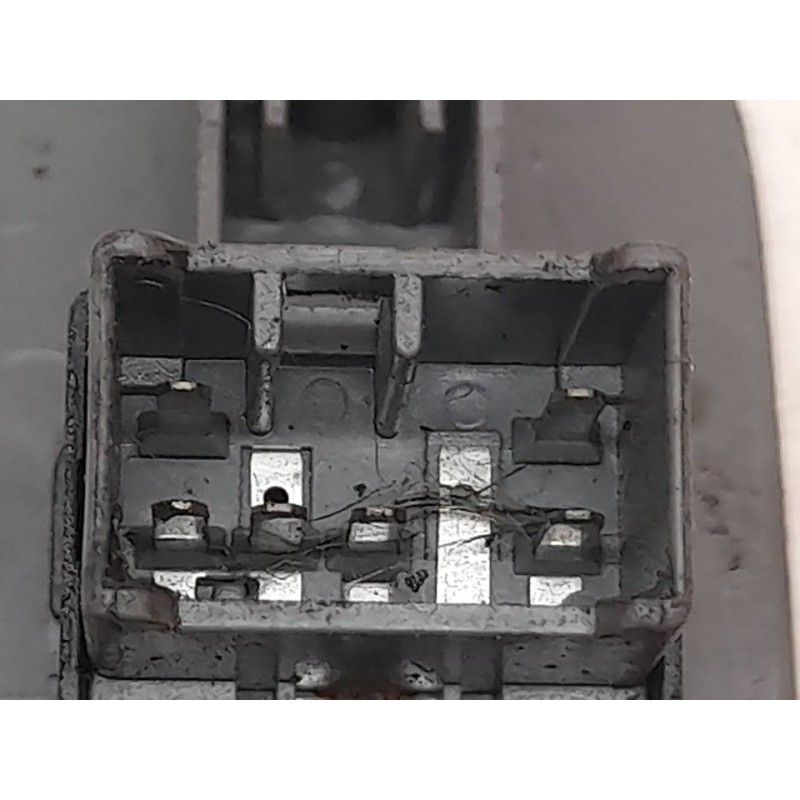 Recambio de mando elevalunas trasero izquierdo para daewoo lacetti 1.6 cat referencia OEM IAM 621W04790 - Verde 4