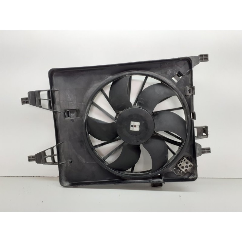 Recambio de electroventilador para renault kangoo profesional referencia OEM IAM 8200427466B  