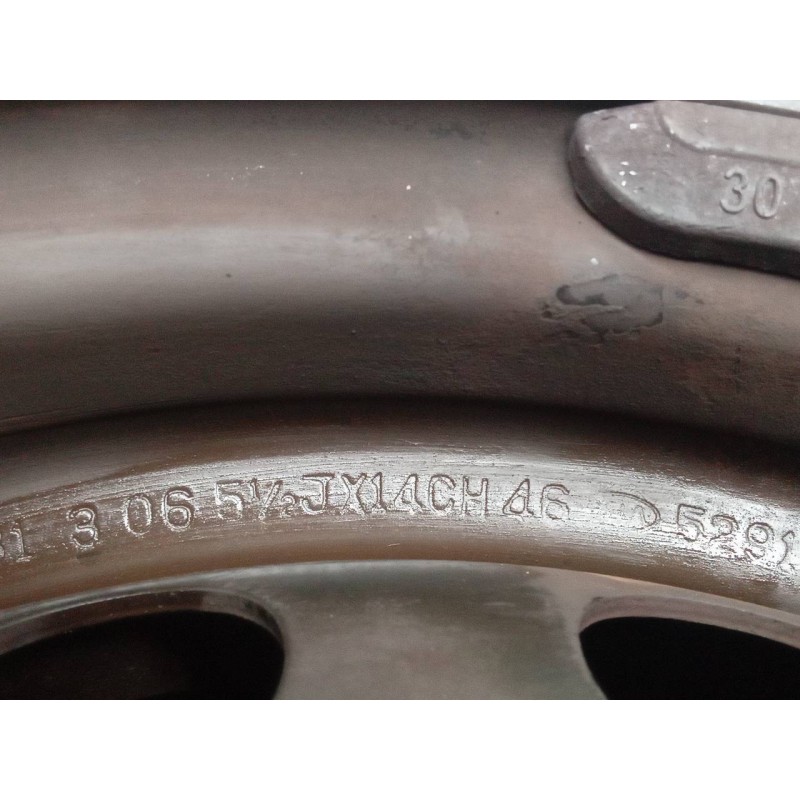 Recambio de llanta para kia rio 1.5 crdi ex1 referencia OEM IAM 1/2X14CH46 3