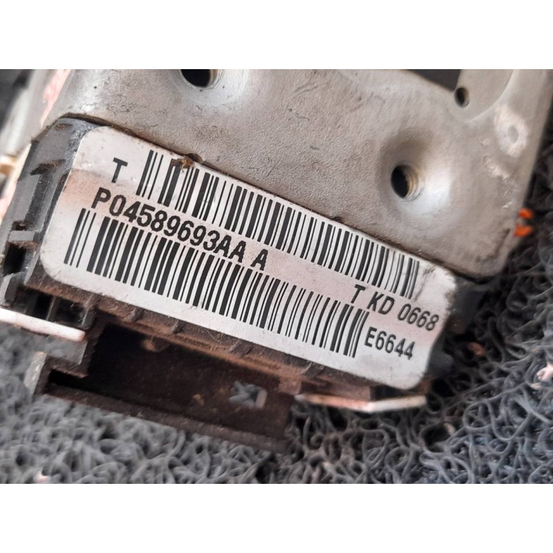 Recambio de cerradura puerta delantera izquierda para dodge journey sxt referencia OEM IAM P04589693AAA - Rojo 4