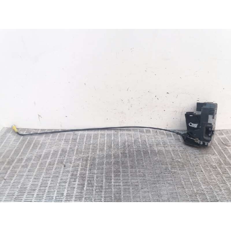 Recambio de cerradura puerta delantera derecha para renault trafic combi (ab 4.01) referencia OEM IAM 8200042171 91166234 - Blanco 2