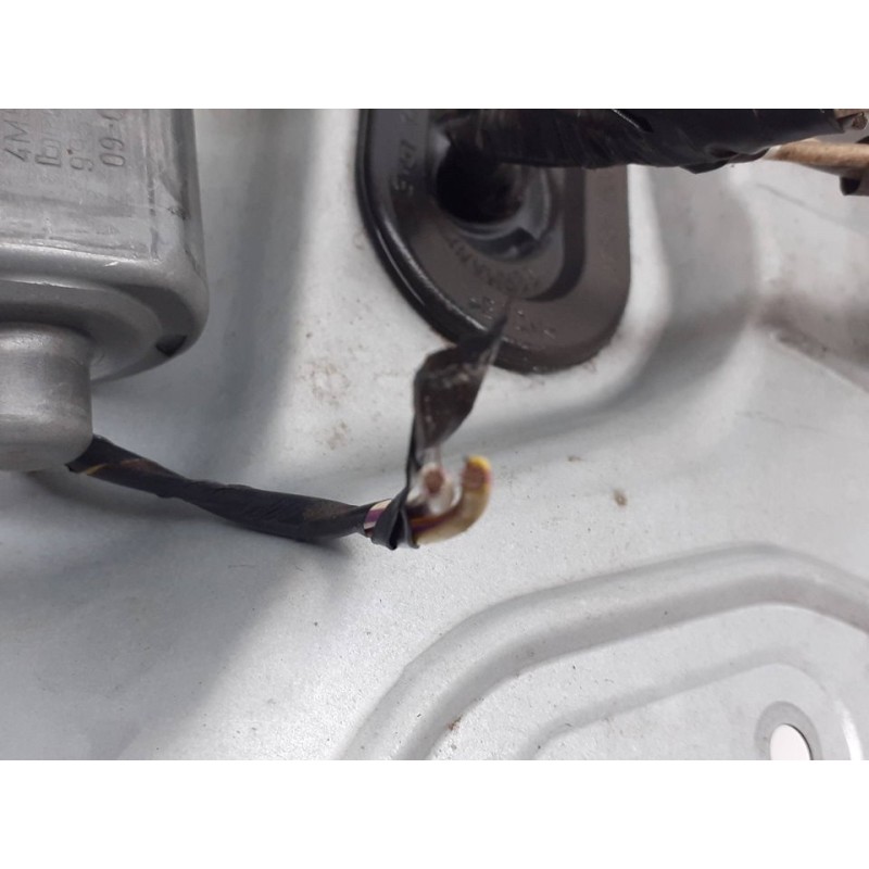 Recambio de elevalunas delantero derecho para ford focus lim. (cb4) titanium referencia OEM IAM 984697204 2