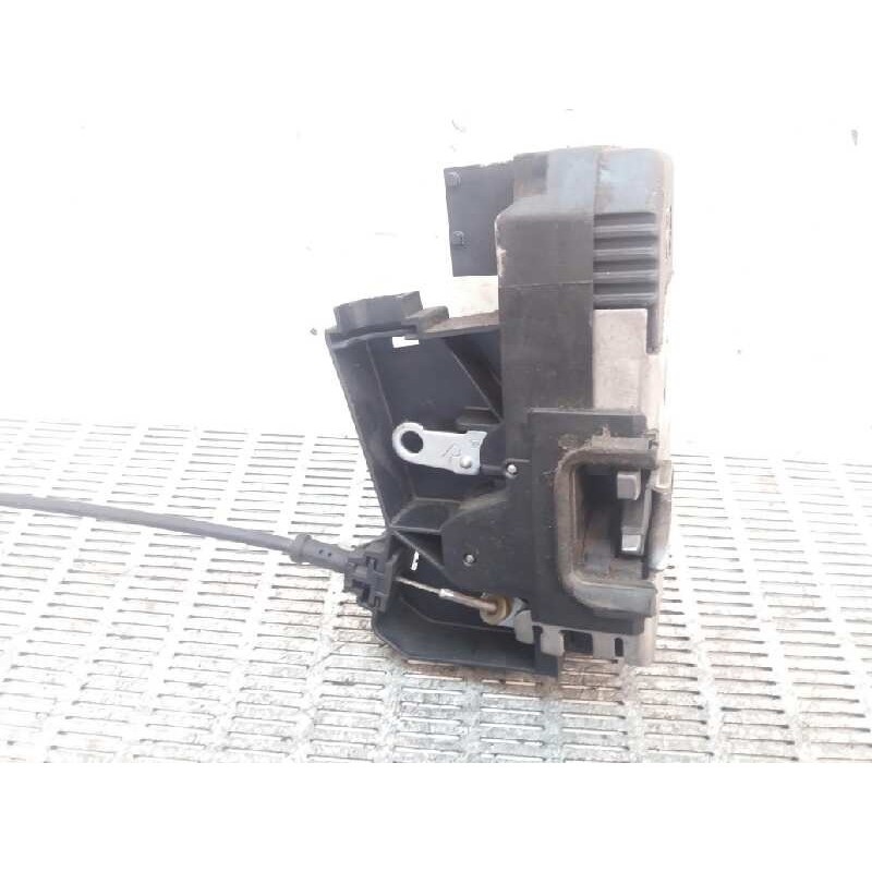 Recambio de cerradura puerta delantera derecha para renault trafic combi (ab 4.01) referencia OEM IAM 8200042171 91166234 - Blanco 4