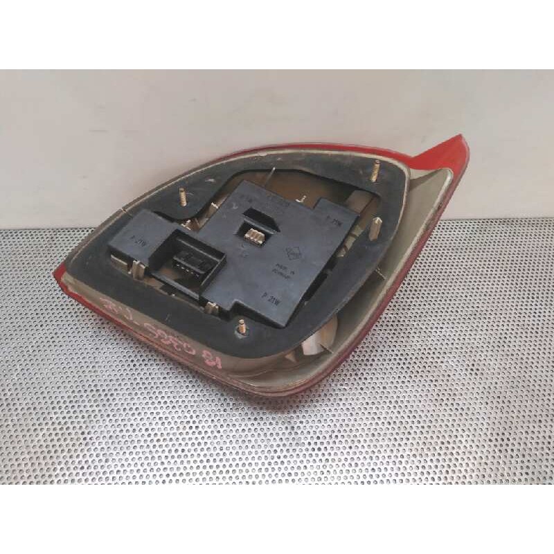 Recambio de piloto trasero izquierdo para ford fiesta berlina ghia referencia OEM IAM - Azul 4