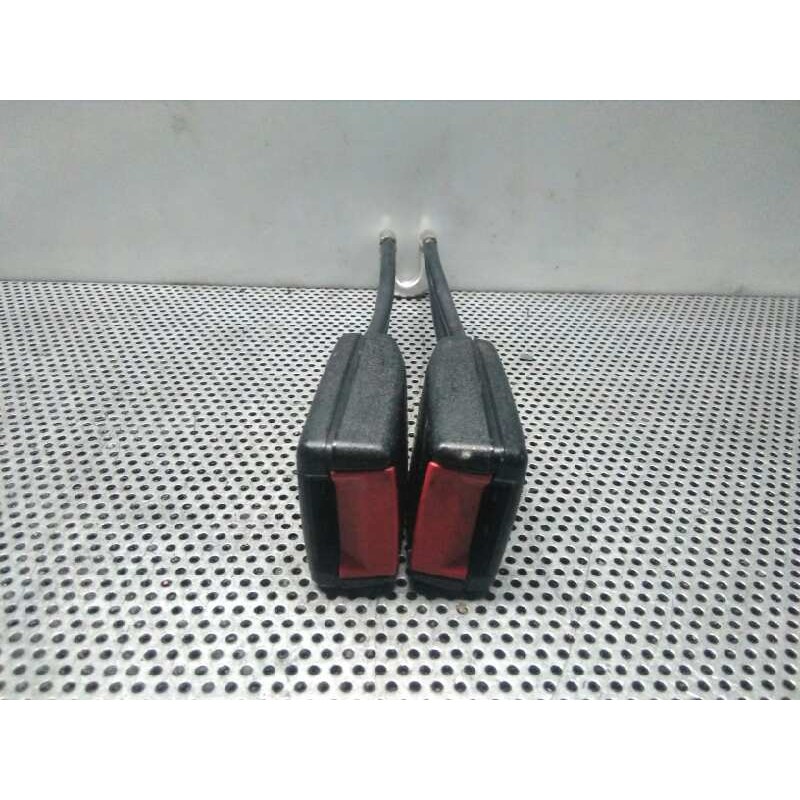 Recambio de enganche cinturon trasero derecho para volkswagen polo berlina (6n1) básico referencia OEM IAM   