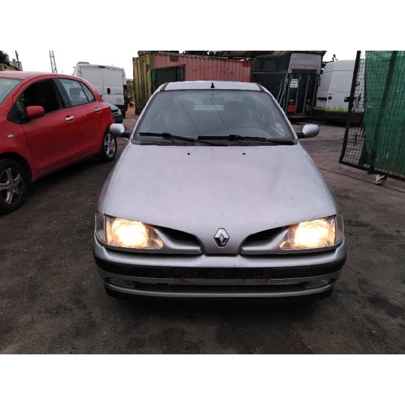 renault megane i berlina hatchback (ba0) del año 1996