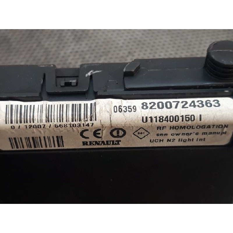 Recambio de caja reles / fusibles para renault scenic ii privilege referencia OEM IAM 8200724363 U118400150 2