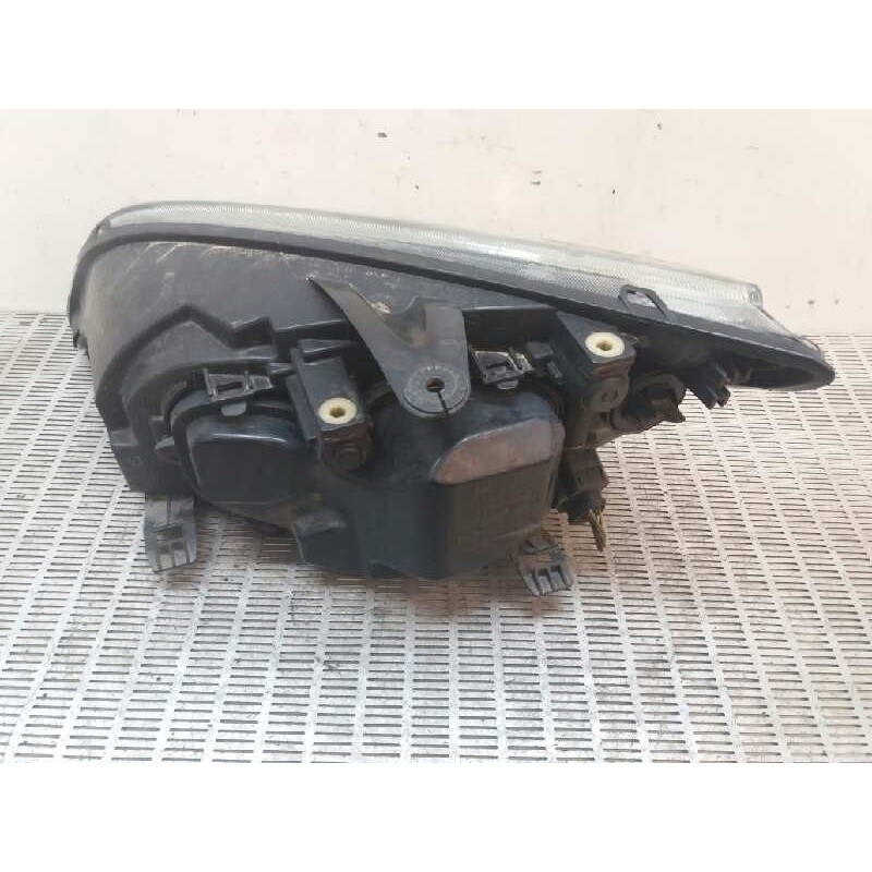 Recambio de faro derecho para ford focus berlina (cap) 1.6 16v cat referencia OEM IAM - Azul 2