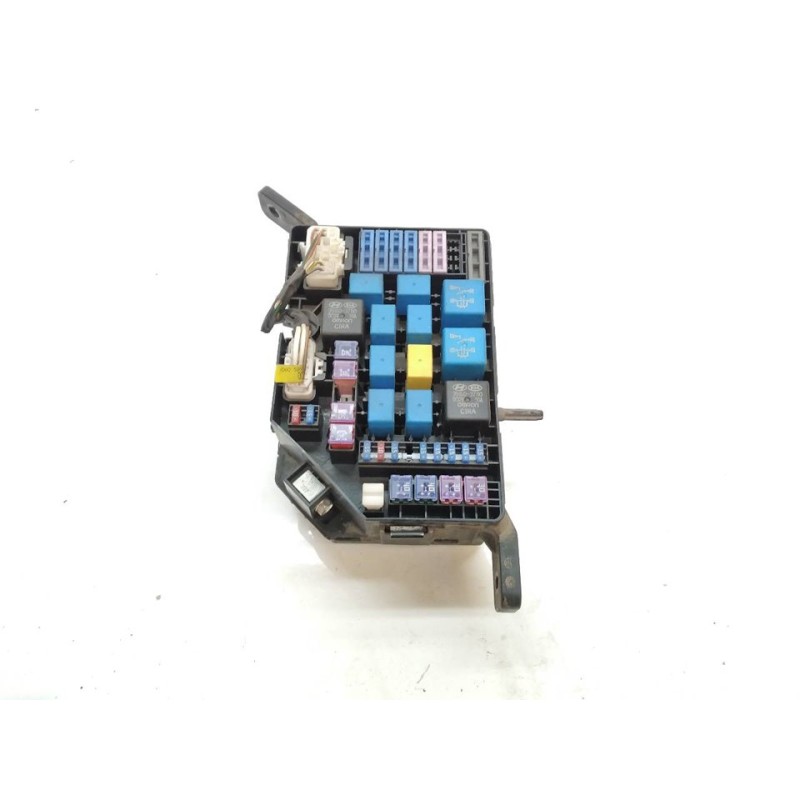Recambio de caja reles / fusibles para hyundai tucson (jm) 2,0 crdi vgt comfort full 4x2 referencia OEM IAM 912262E130 N912262E1 - Negro