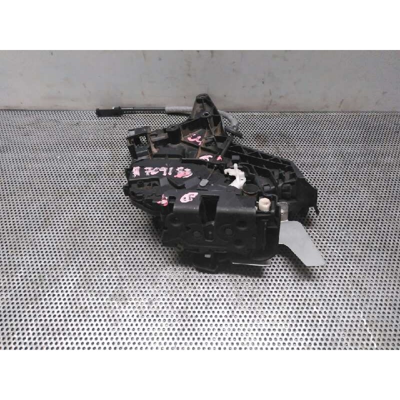 Recambio de cerradura puerta trasera derecha para volvo v70 familiar 2.4 diesel cat referencia OEM IAM 3
