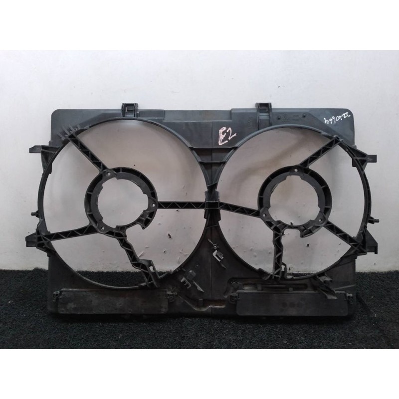 Recambio de canalizador de electros para audi a4 ber. (b8) e referencia OEM IAM 8K0121003M  