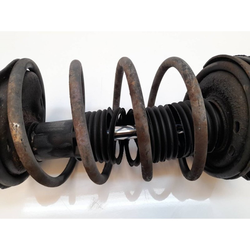 Recambio de amortiguador delantero izquierdo para peugeot 206 berlina xr referencia OEM IAM 4